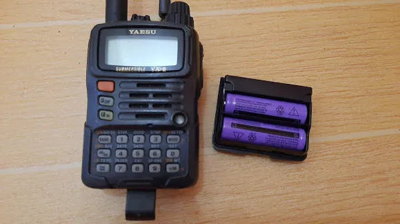 Yaesu VX-6R 144/222/430 MHz 5W Radio dual band VHF UHF IPX7 "El equipo de radio para el fin del mundo" Precio + iva