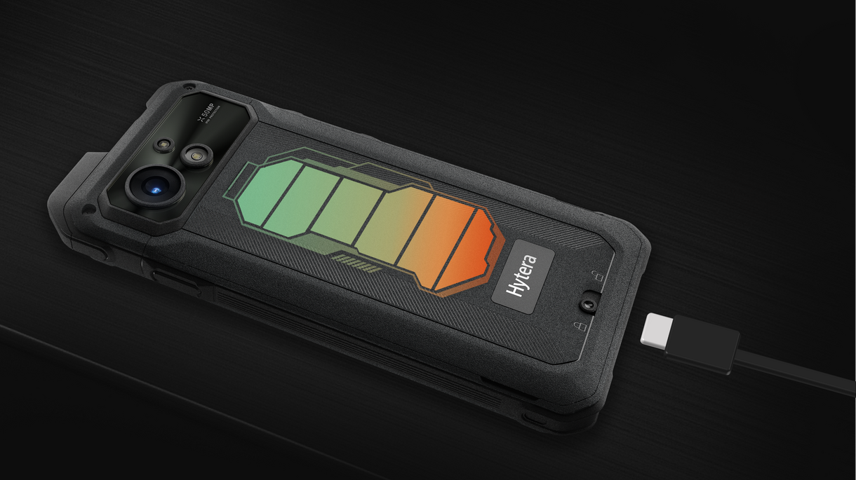 Smartphone PNC460 XRugged Radio PoC y Smartphone Inteligente con Android 12 IP68 Precio + iva