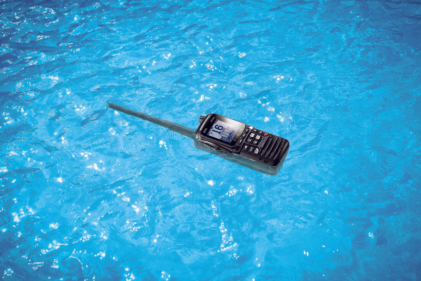 Standard Horizon HX-890 VHF/GPS portátil flotante DSC Clase H de 6W/2W/1W MIL-STD-810F IPX8 Modo diurno/nocturno MOB alarma hombre al agua Precio + iva (Hasta agotar stock)