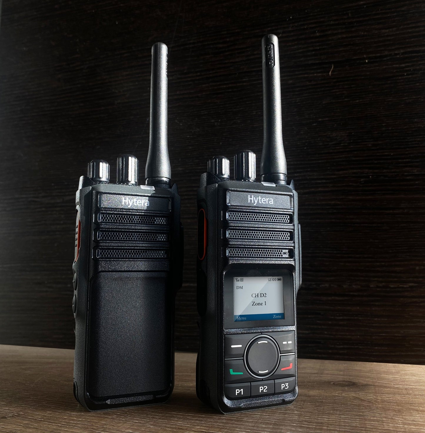 Hytera HP506 VHF 136-174 MHz 256 CH DMR y Analogico 5W Radio Digital Portátil Profesional | GPS Sin pantalla Precio +iva