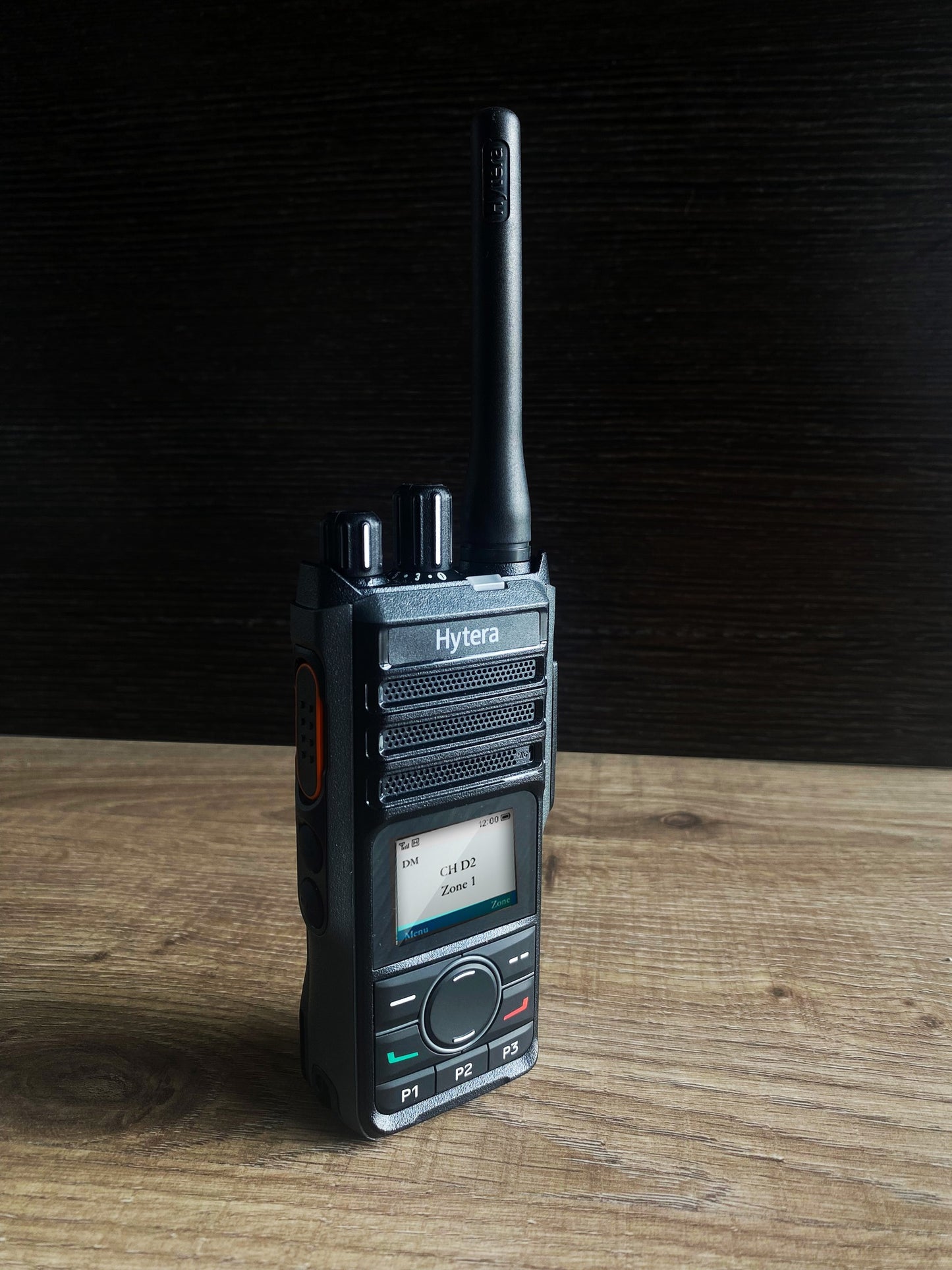 Hytera HP506 VHF 136-174 MHz 256 CH DMR y Analogico 5W Radio Digital Portátil Profesional | GPS Sin pantalla Precio +iva