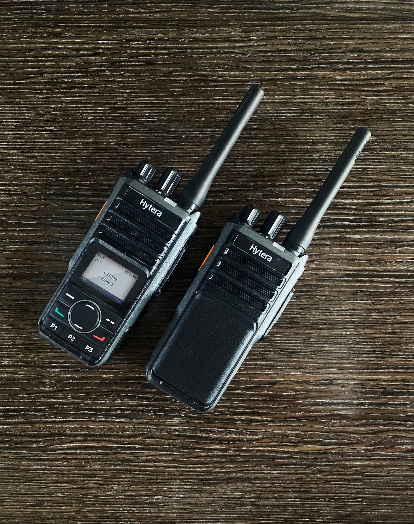 Hytera HP506 VHF 136-174 MHz 256 CH DMR y Analogico 5W Radio Digital Portátil Profesional | GPS Sin pantalla Precio +iva