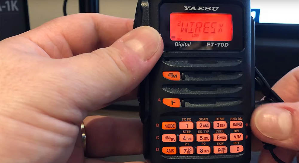 Yaesu FT-70DR Radio portátil de banda dual Analogico y Digital C4FM FDMA/FM 144/430 MHz 5W Precio +íva