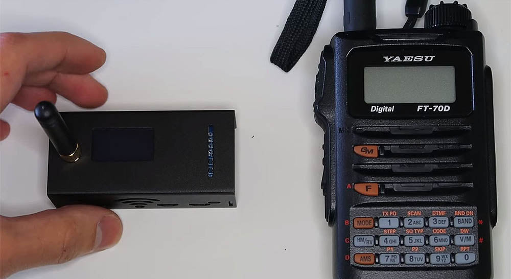 Yaesu FT-70DR Radio portátil de banda dual Analogico y Digital C4FM FDMA/FM 144/430 MHz 5W Precio +íva