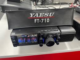 Yaesu FT-710 AESS Radio Móvil/Base 100W HF/50MHz SDR con FPGA y AESS, Pantalla TFT Táctil de 4.3", DVI-D, USB, SD, incluye altavoz SP40, Sintonizador Automático Precio + iva