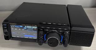 Yaesu FT-710 AESS Radio Móvil/Base 100W HF/50MHz SDR con FPGA y AESS, Pantalla TFT Táctil de 4.3", DVI-D, USB, SD, incluye altavoz SP40, Sintonizador Automático Precio + iva