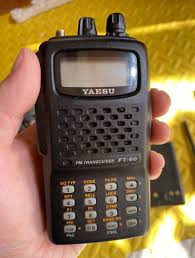Yaesu FT-60R VHF/UHF108-520 MHz/700-999,999MHz 1000CH 5W Radio portátil analogico dual band identificación automática de emergencia (EAI), CTCSS/DCS, EPCS Vertex Standad WIRES Precio +iva