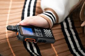 Hytera P30 Radio PoC GPS LTE portátil con licencia PoC Hytera y licencia despachador durante 13 meses (Solo para Simcard M2M Entel) Precio +iva