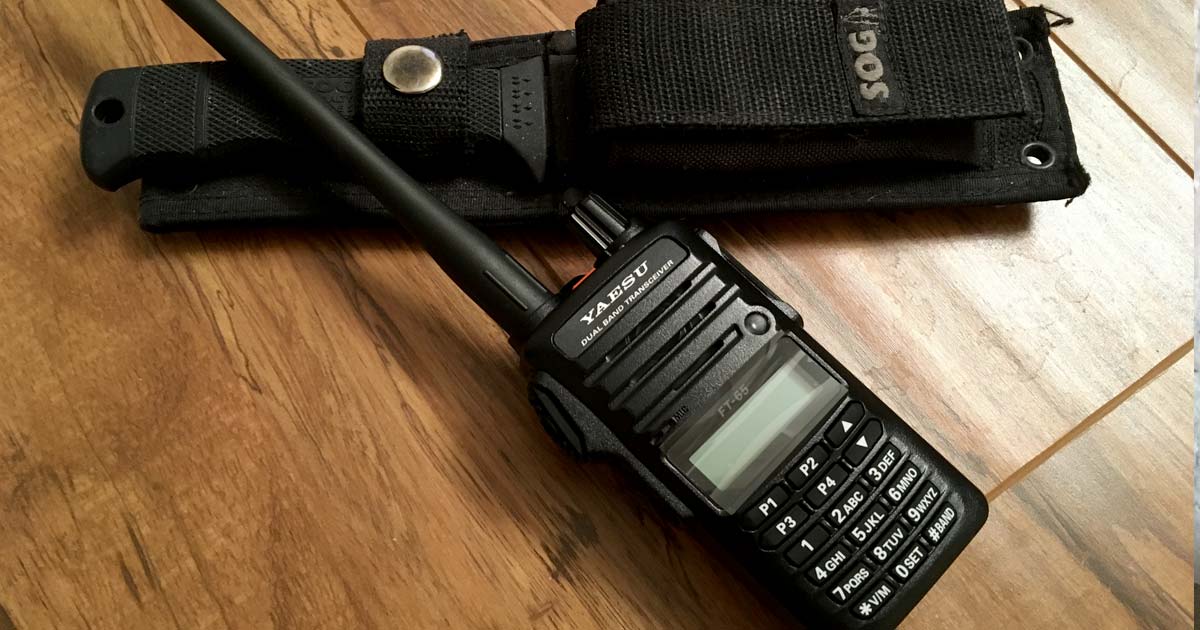 Yaesu FT-65R Doble banda VHF 136-174/UHF 400-480 Mhz 200CH 5W Radio analogico compacto y liviano IP54 MIL-810 C,D-E con batería de larga duración Precio + iva