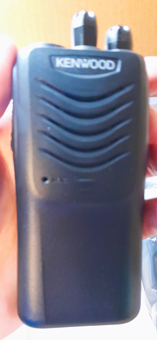 Kenwood TK-3000K UHF 440-480 Mhz 16CH Analogico 4W Radio Analogica sin pantalla ideal para seguridad de Conserjes, equipos de seguridad Precio+iva