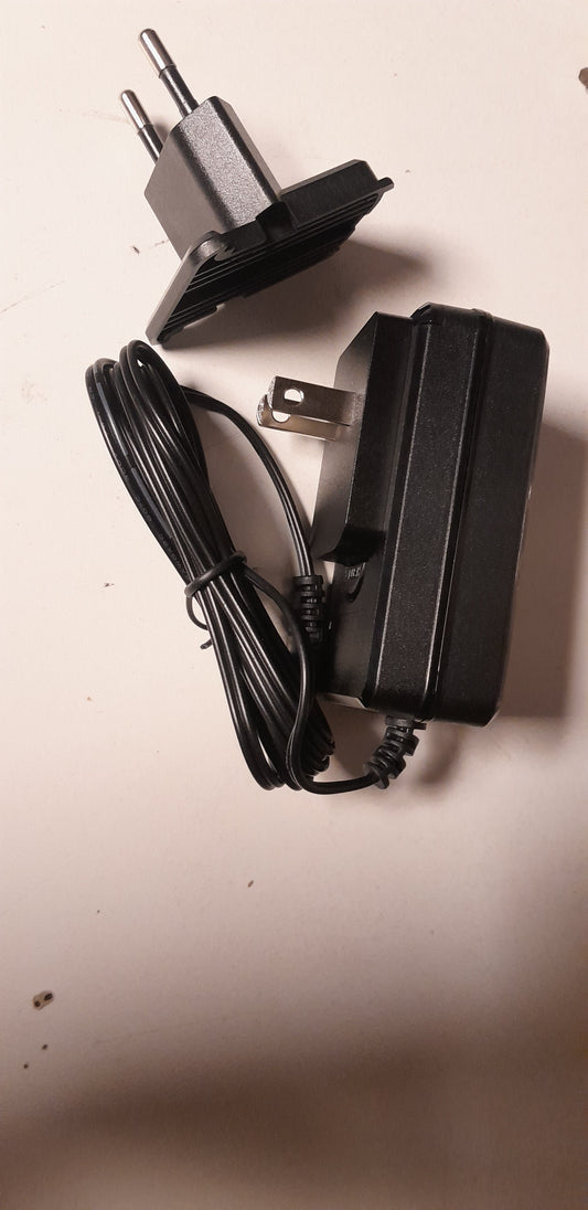 Yaesu SAD-26 Adaptador AC, transformador para cuna Yaesu FT-65R FT-4XR FTA-250L para SBH-22 Precio + iva