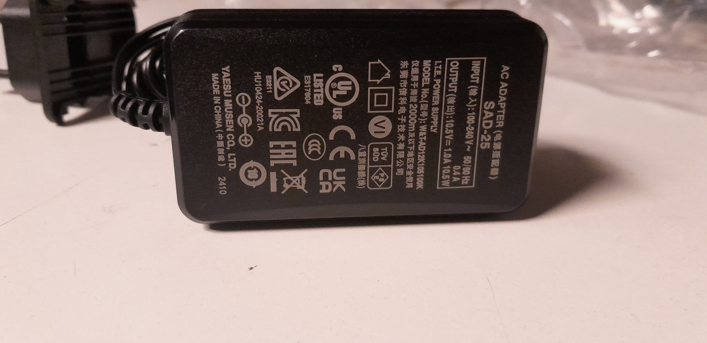 Yaesu SAD-26 Adaptador AC, transformador para cuna Yaesu FT-65R FT-4XR FTA-250L para SBH-22 Precio + iva