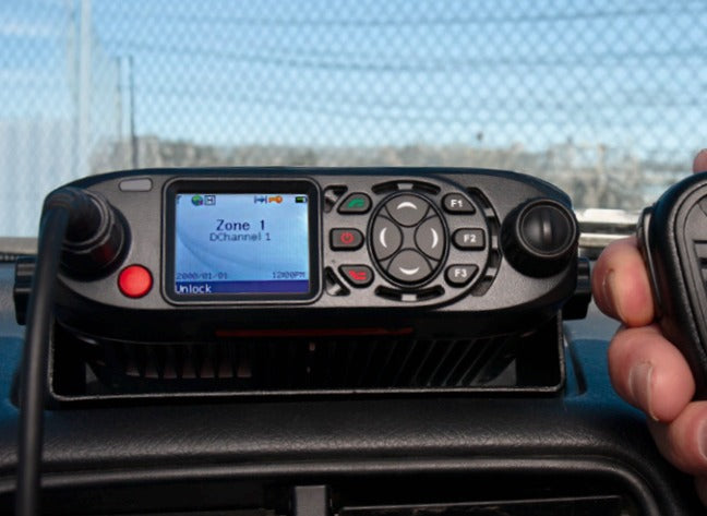 Tait TM-2210 B1 MUHF VHF 136-174 MHz 256CH Digital y Analogico 25W Radio móvil Digital y Analogica DMR Tier II Precio + iva