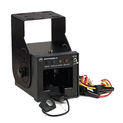 Motorola NNTN7616 Cargador de vehículo impres para DEP500/570e DGP5000/5000e 8000/8000e/4100/6100/6100+ R7 Precio + iva