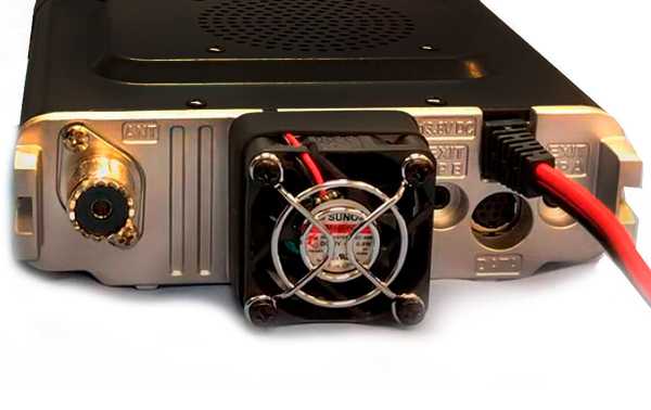 Yaesu FTM-150R Radio móvil FM de banda dual de 55/50 W y 144/430 MHz con el nuevo procesador de señal digital de audio y Super-DX en evolución Precio + iva